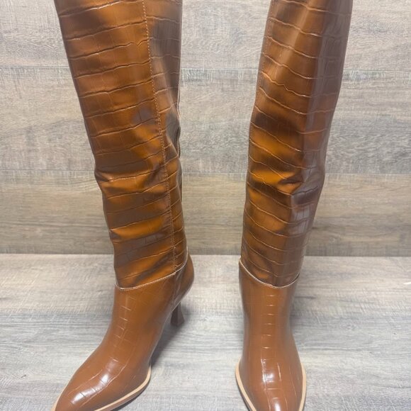 Oasis Society Vanessa Knee High Tan Snake Skin Boots Women's Size 8.5 - Picture 1 of 6